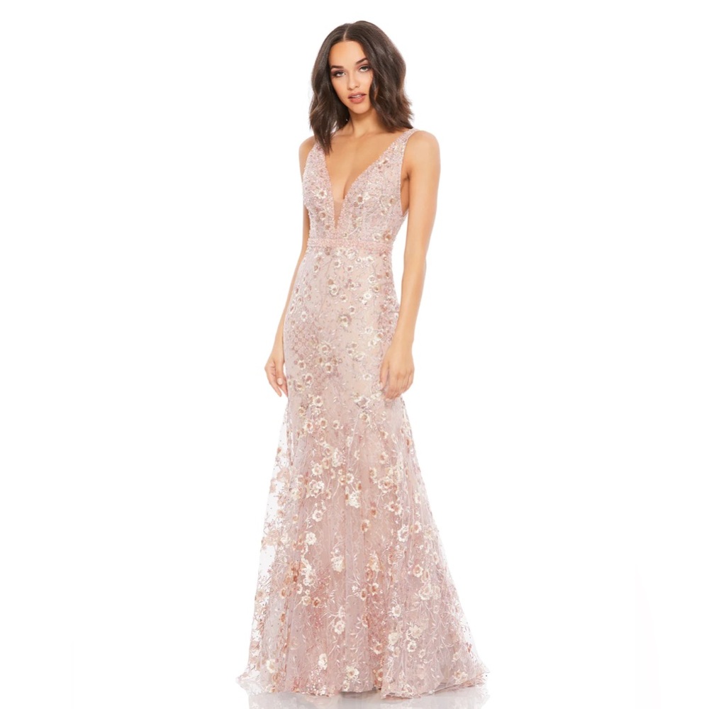 MAC DUGGAL FLORAL EMBELLISHED SLEEVELESS PLUNGE NECK GOWN $698 Style 67481 NWT